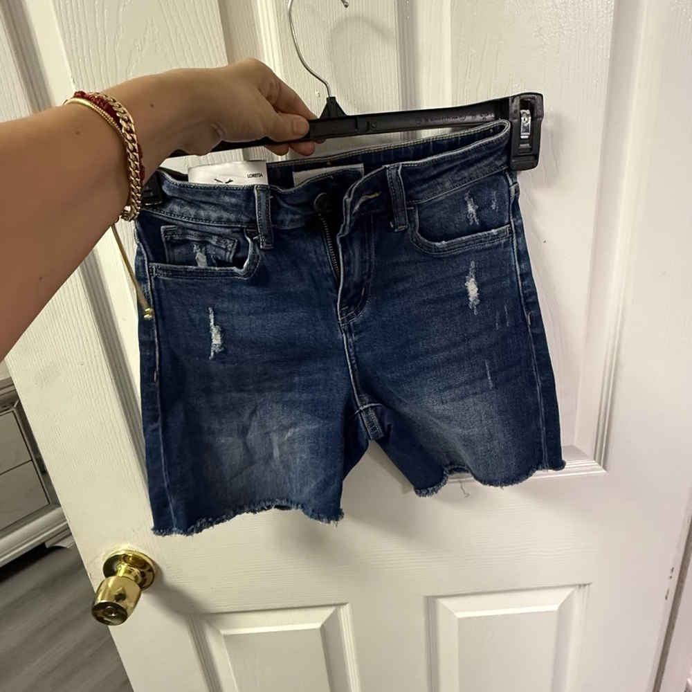 New VERVET LORETTA HIGH RISE MIDI
SHORTS - Picture 6 of 13